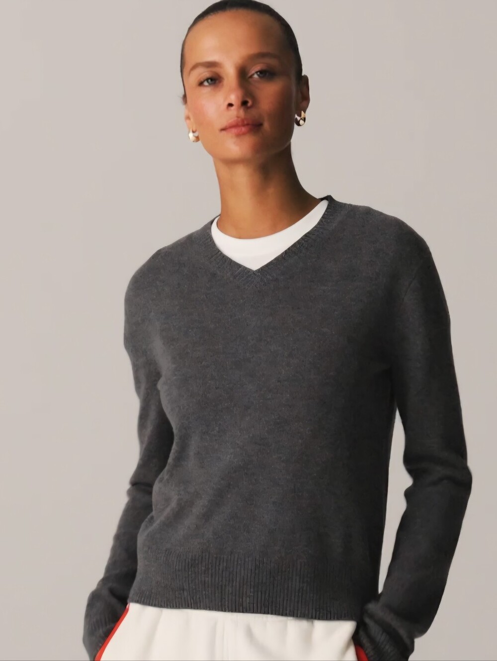 Cashmere high V-neck sweater